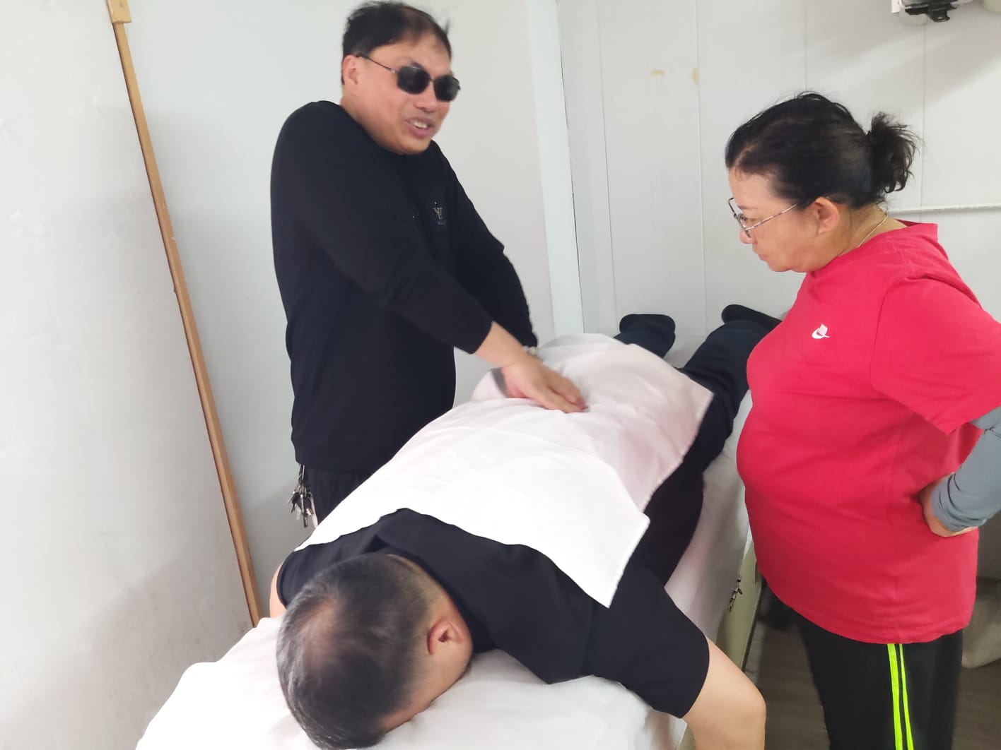 江苏省泰州按摩保健交流团照片