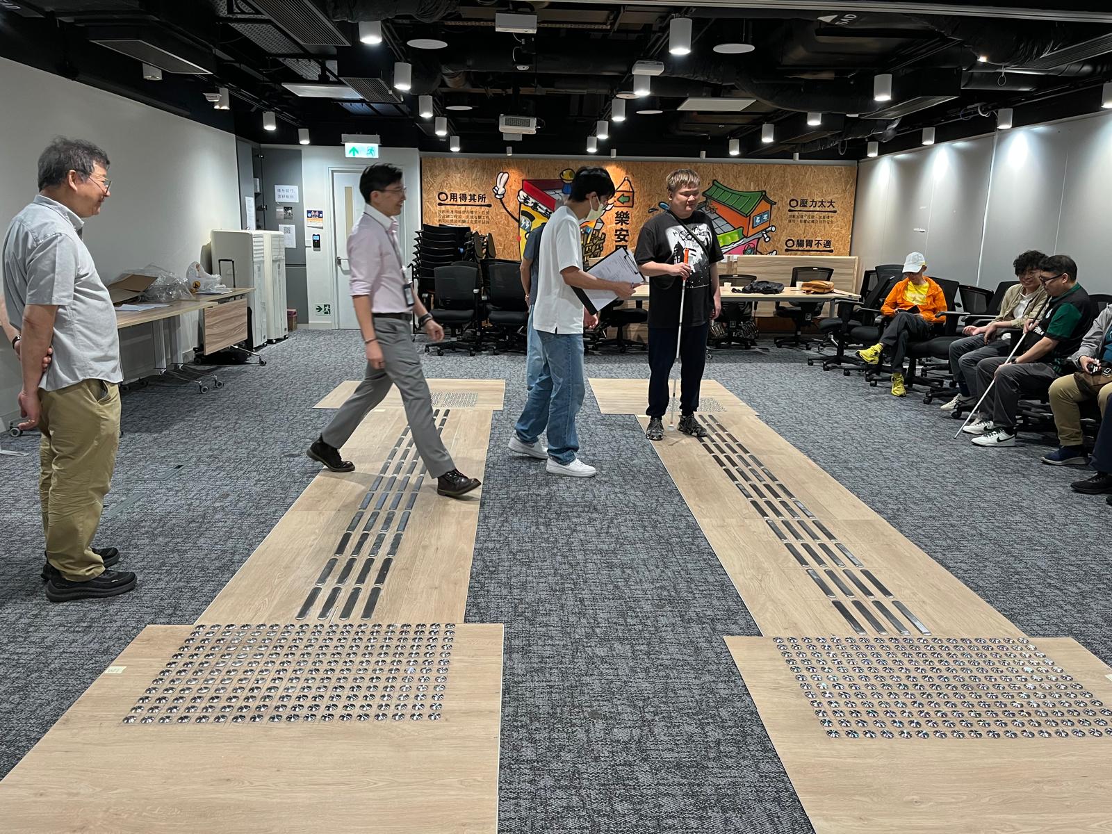 回應香港觸覺引路徑凸出高度的研究